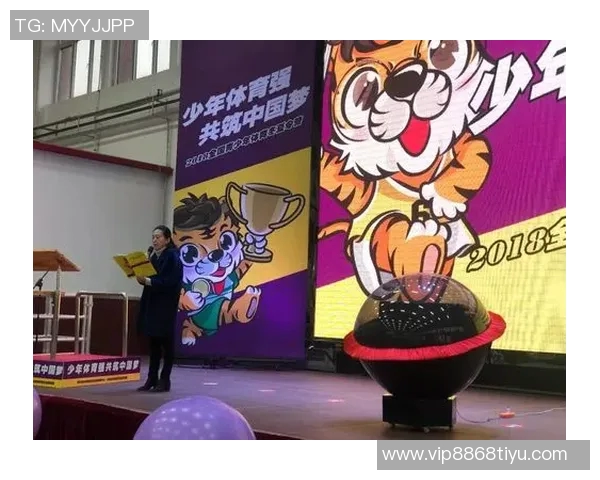 直播吧公益活动走进成都校园杨晨徐亮携手共筑体育梦想